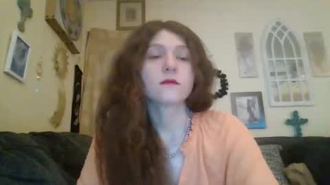 queencrimsonlvx online show from 04.24.26