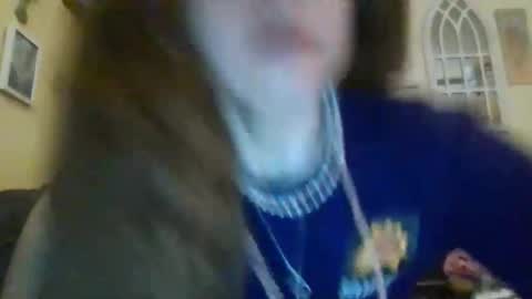 queencrimsonlvx online show from 05.07.26