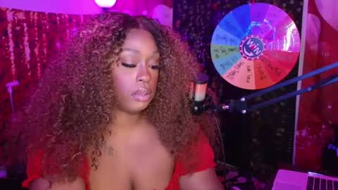 Queen Cherise Roze online show from 06.17.26
