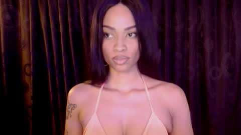 Snapshot of queendom_ing chatting on 01.09.26 Sweet Goddess online show from 01.09.26