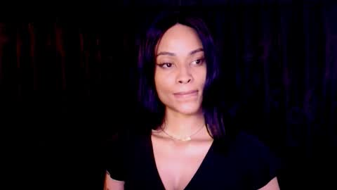 Snapshot of queendom_ing chatting on 01.11.26 Sweet Goddess online show from 01.11.26