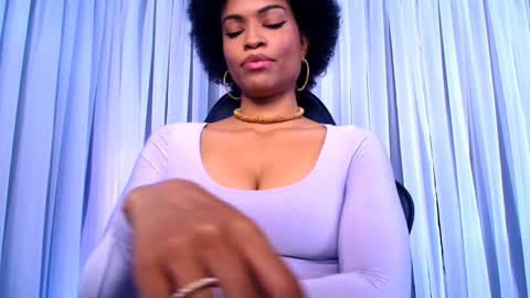 Snapshot of queendom_ing chatting on 02.22.26 Sweet Goddess online show from 02.22.26