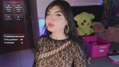 Snapshot of queenlamia chatting on 03.07.25  Taurus online show from 03.07.25