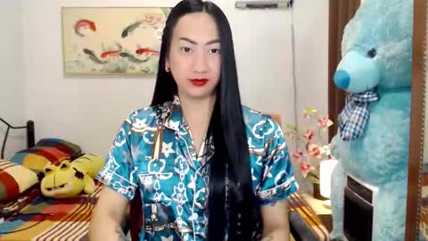 Snapshot of queenmistressts chatting on 12.14.25 QUEEN online show from 12.14.25