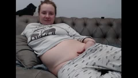 Snapshot of queenmymind chatting on 12.30.24 queenmymind online show from 12.30.24