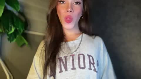 QUEEN online show from 11.29.25