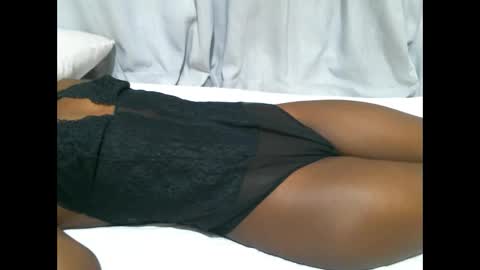 queenninaa online show from 02.18.26