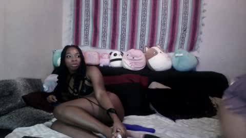 Snapshot of queenofheartsfaerah chatting on 01.14.25 QueenOfHearts online show from 01.14.25