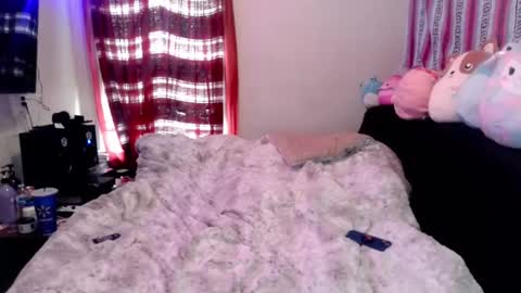 Snapshot of queenofheartsfaerah chatting on 02.09.25 QueenOfHearts online show from 02.09.25