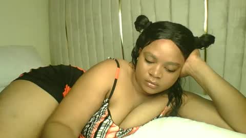 Snapshot of queenofsouls chatting on 01.03.25 . online show from 01.03.25