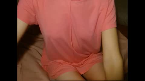 Snapshot of queenoftenderness chatting on 11.19.25 queenoftenderness online show from 11.19.25