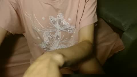 Snapshot of queenoftenderness chatting on 11.28.25 queenoftenderness online show from 11.28.25