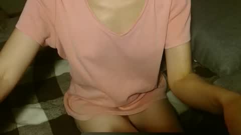 Snapshot of queenoftenderness chatting on 12.01.25 queenoftenderness online show from 12.01.25