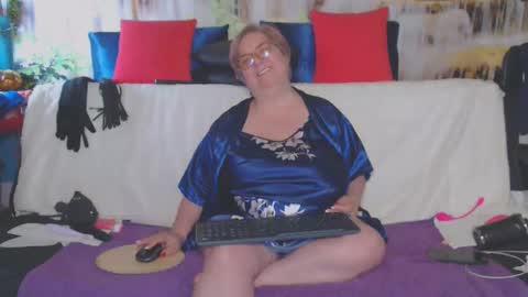 QueenPammy online show from 04.01.26