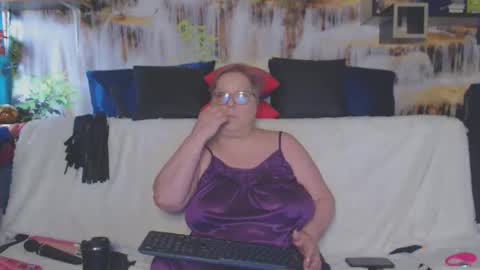 QueenPammy online show from 04.11.26