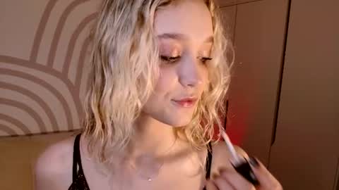 Serena XoXo online show from 07.04.26