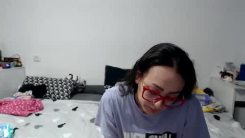 queensofiaqueen online show from 05.30.26