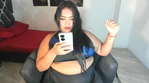 queensquirt27 online show from 07.24.26