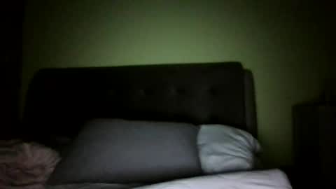 queenstuff online show from 12.16.25