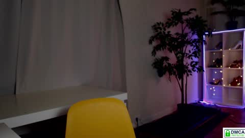 Queensy online show from 05.23.26