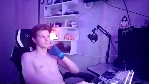 Snapshot of quiet_sh chatting on 02.11.26 quiet_sh online show from 02.11.26