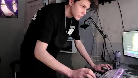 Snapshot of quiet_sh chatting on 02.22.26 quiet_sh online show from 02.22.26