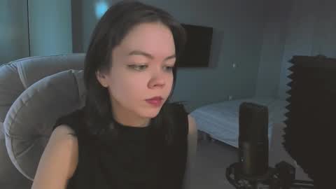 Snapshot of quietluxury chatting on 03.12.26 quietluxury online show from 03.12.26