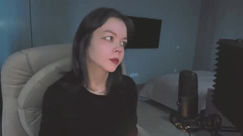 Snapshot of quietluxury chatting on 03.13.26 quietluxury online show from 03.13.26