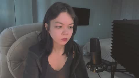 Snapshot of quietluxury chatting on 03.20.26 quietluxury online show from 03.20.26