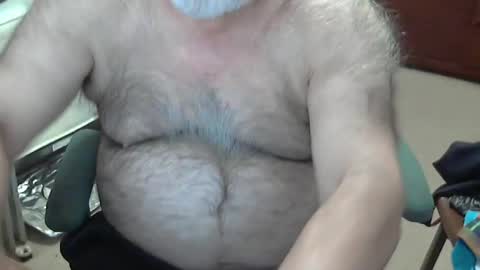 Snapshot of quietnshy2 chatting on 01.02.25 quietnshy2 online show from 01.02.25