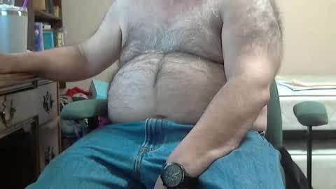 Snapshot of quietnshy2 chatting on 11.26.25 quietnshy2 online show from 11.26.25