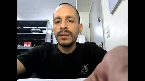 Snapshot of quik32 chatting on 03.11.25 quik32 online show from 03.11.25