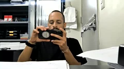 Snapshot of quik32 chatting on 03.11.25 quik32 online show from 03.11.25