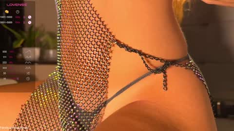 Next stream  December 1 FANSLY Loxrye online show from 10.19.25