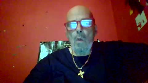 Snapshot of qwertyuiop22348015 chatting on 04.18.26 qwertyuiop22348015 online show from 04.18.26