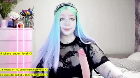 Snapshot of raaaaaaawr chatting on 03.08.25 - online show from 03.08.25