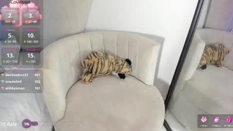 Snapshot of rachaeldeckard chatting on 03.08.25 natalia - online show from 03.08.25