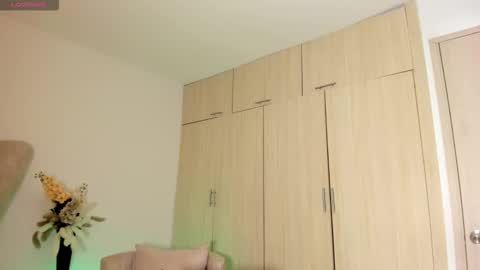 Snapshot of rachaeldeckard chatting on 10.06.25 natalia - online show from 10.06.25