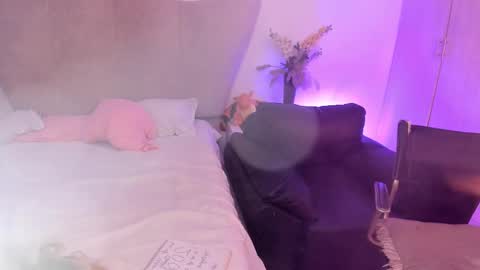 Snapshot of rachaeldeckard chatting on 11.16.25 natalia - online show from 11.16.25