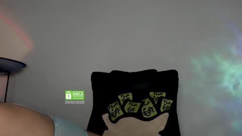 Snapshot of rachel_lamar chatting on 02.26.25    online show from 02.26.25