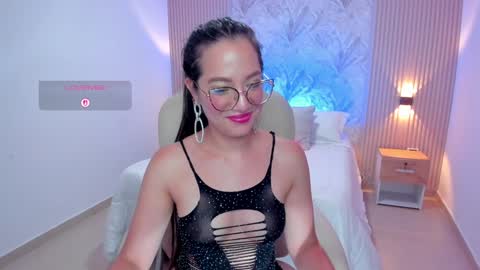 Snapshot of rachel_williamss chatting on 02.09.25 rachel online show from 02.09.25