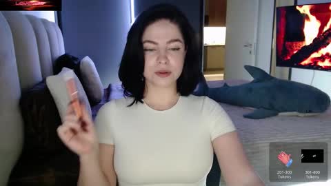 Snapshot of rachelcamp chatting on 02.11.26 Call me Miss. online show from 02.11.26