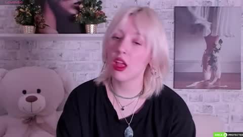 Snapshot of rachelcart chatting on 02.10.25 RachelCart online show from 02.10.25