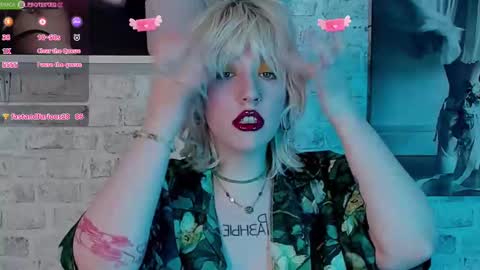 Snapshot of rachelcart chatting on 02.28.25 RachelCart online show from 02.28.25