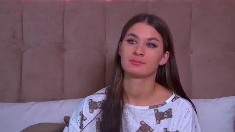 RachellSimpson online show from 01.17.25