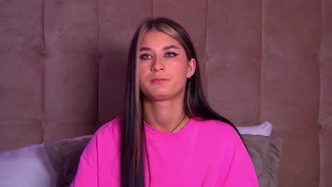 RachellSimpson online show from 02.03.25