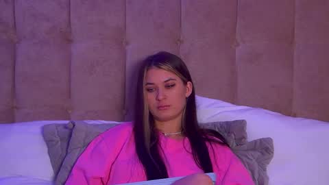 RachellSimpson online show from 03.11.25