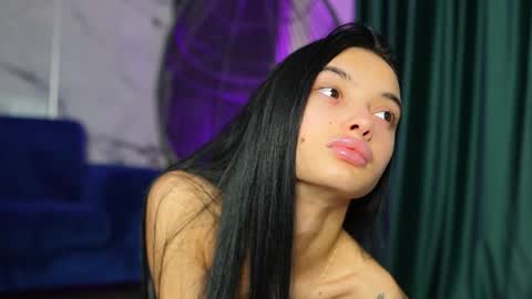 Snapshot of rachelravee chatting on 10.17.25 Ann online show from 10.17.25