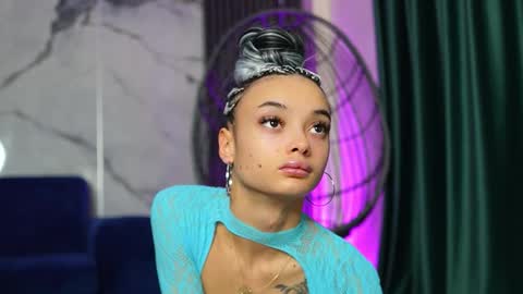 Snapshot of rachelravee chatting on 10.30.25 Ann online show from 10.30.25