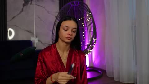 Snapshot of rachelravee chatting on 11.16.25 Ann online show from 11.16.25